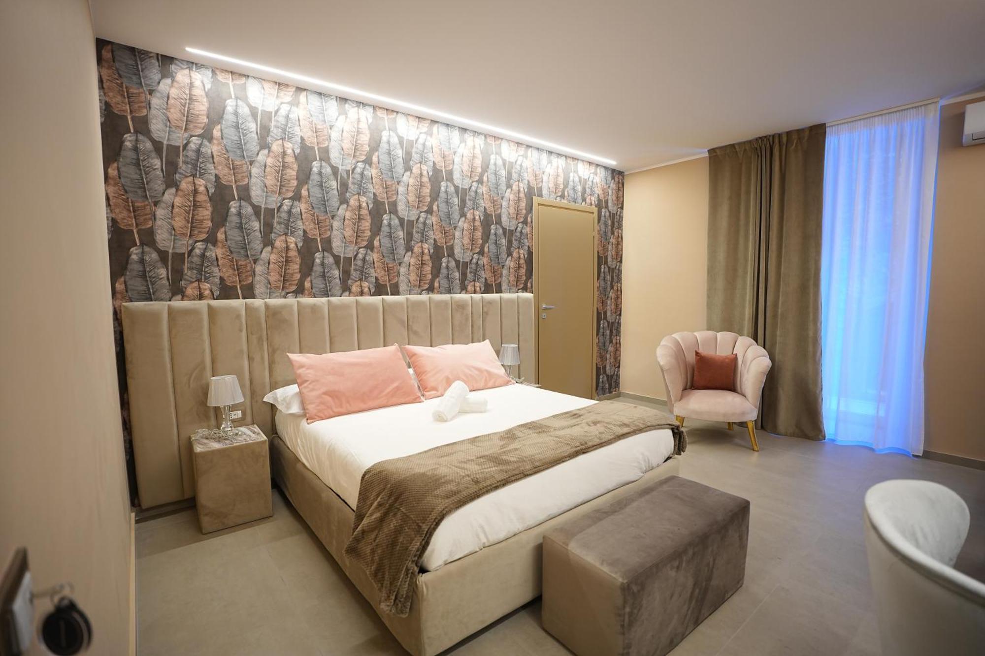 B&B Suites&Rooms Piazza Dei Martiri Catania Exterior photo