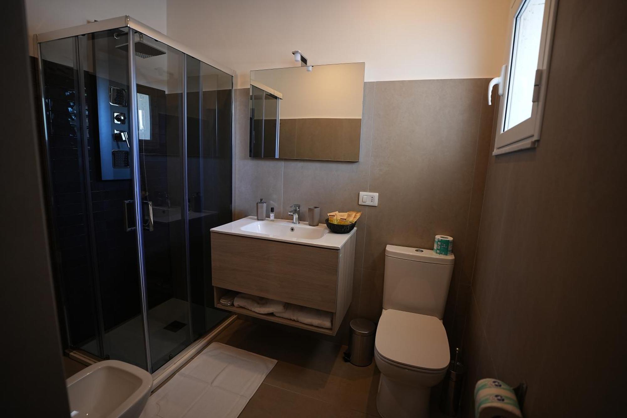 B&B Suites&Rooms Piazza Dei Martiri Catania Exterior photo